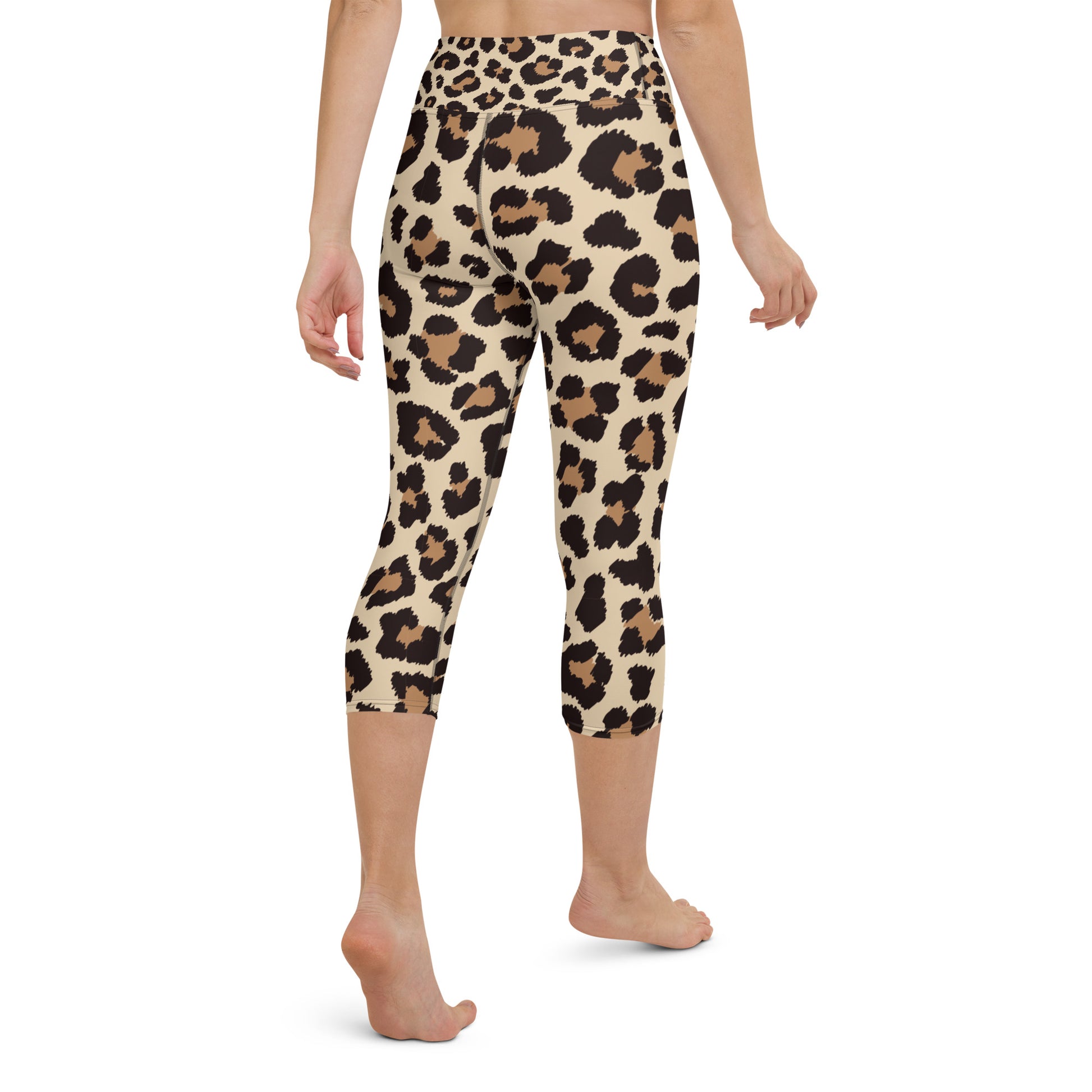 Leopar Chic Feline Women's Yoga Capri Leggings - FLAKOUT